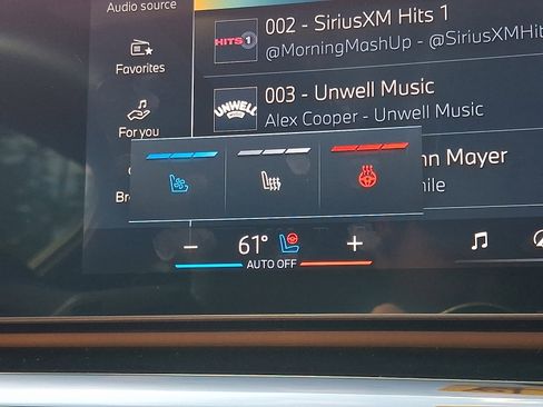 Used 2025 BMW i5 xDrive40 w/ Premium Package image 25