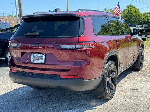 Used 2021 Jeep Grand Cherokee L Laredo AWD/4WD image 3