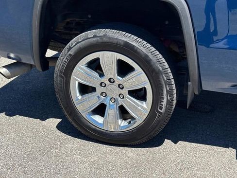 Used 2018 GMC Sierra 1500 SLT AWD/4WD image 11