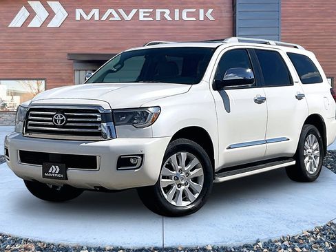 Used 2019 Toyota Sequoia Platinum AWD/4WD image 3