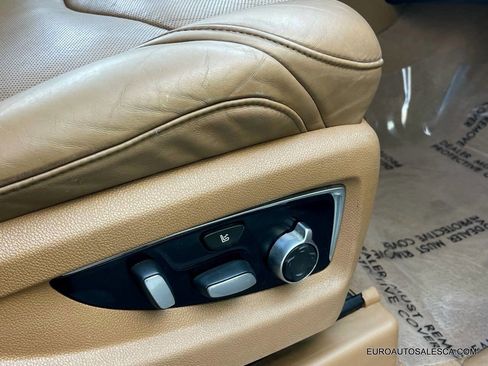 Used 2017 Cadillac Escalade ESV Platinum image 32