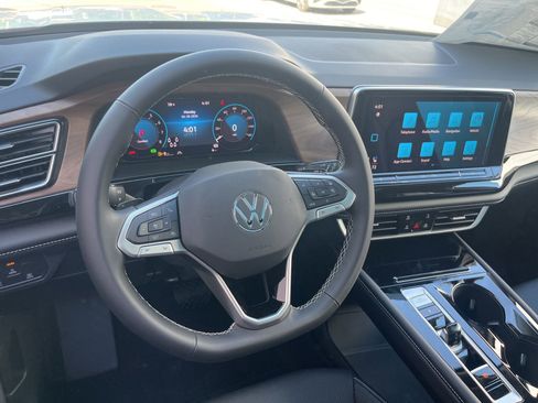 New 2026 Volkswagen Atlas SE FWD image 35