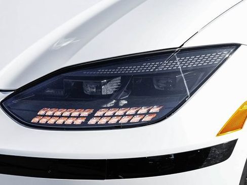 Certified 2025 Hyundai Ioniq 6 SEL RWD image 8