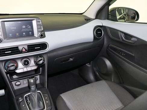 Used 2018 Hyundai Kona SEL FWD image 12