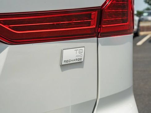 Certified 2023 Volvo XC60 T8 Plus w/ Climate Package AWD/4WD image 8