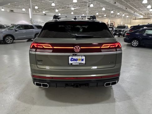 New 2026 Volkswagen Atlas Cross Sport SEL Premium R-Line AWD/4WD image 7