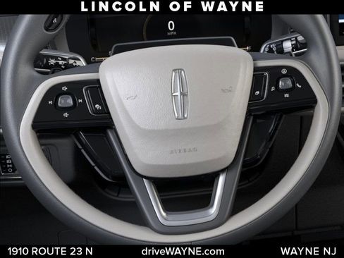 New 2026 Lincoln Corsair Premiere AWD/4WD image 13