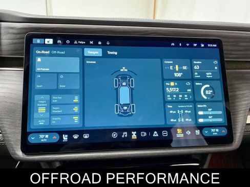 Used 2025 Rivian R1S Adventure AWD/4WD image 35