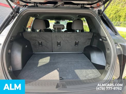 Used 2025 Chevrolet Equinox LT FWD image 22