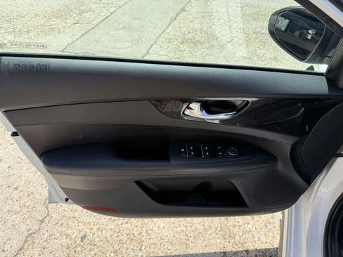 Used 2021 Kia Forte GT-Line FWD image 12