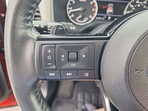 Used 2023 Nissan Rogue SL AWD/4WD image 21
