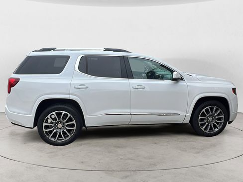 Used 2021 GMC Acadia Denali w/ Denali Ultimate Package AWD/4WD image 7