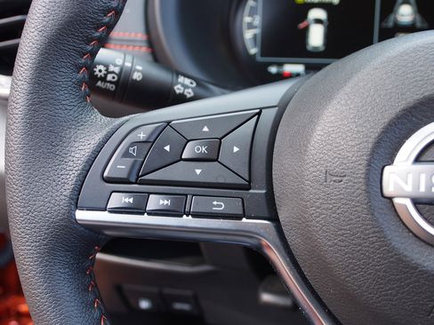 Used 2024 Nissan Kicks SR image 21