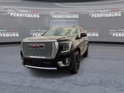 Used 2023 GMC Yukon Denali w/ Denali Reserve Package AWD/4WD image 3