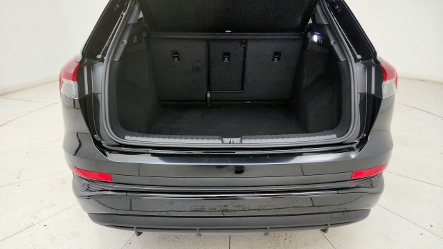 Used 2025 Audi Q4 e-tron Premium w/ Convenience Package AWD/4WD image 29