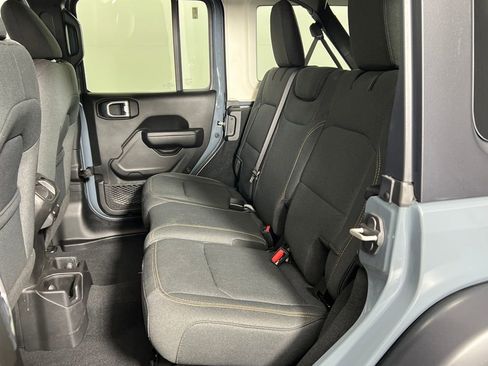 Used 2024 Jeep Wrangler Willys image 17