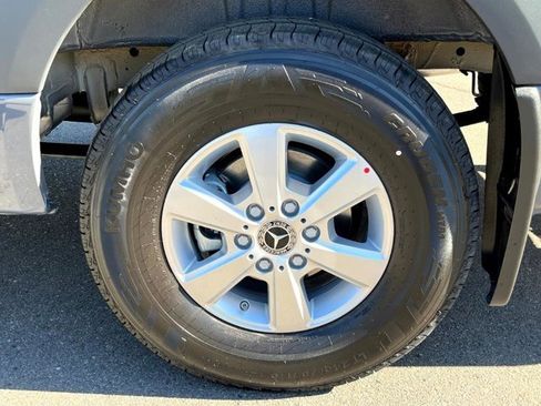 Used 2025 Mercedes-Benz Sprinter 2500 image 24