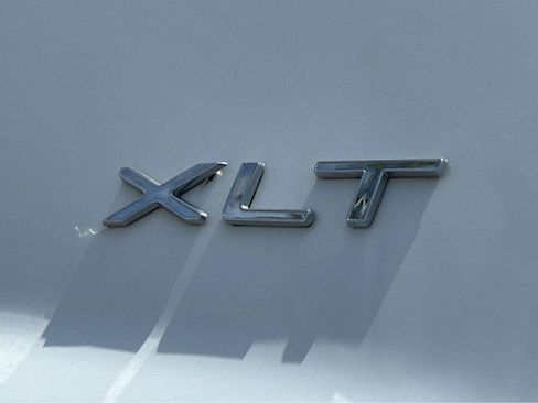 Used 2016 Ford Transit Connect XLT FWD image 38