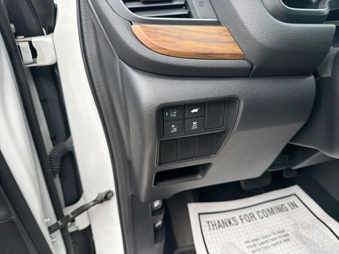 Used 2020 Honda CR-V Touring image 30