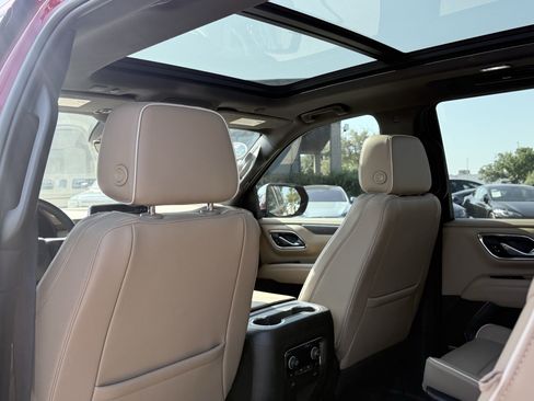 Used 2023 Chevrolet Tahoe Premier w/ Premium Package RWD image 34