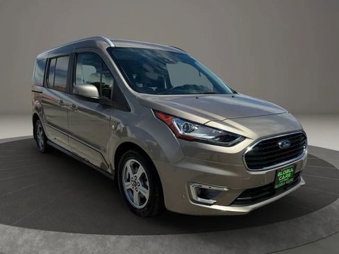 Used 2019 Ford Transit Connect Titanium w/ Titanium Premium Package FWD image 4