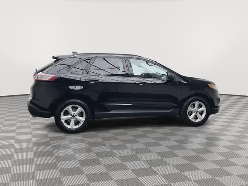 Used 2018 Ford Edge SE image 34
