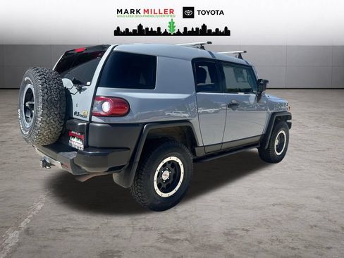 Used 2013 Toyota FJ Cruiser 4WD w/ Trail Teams Special Edition image 5