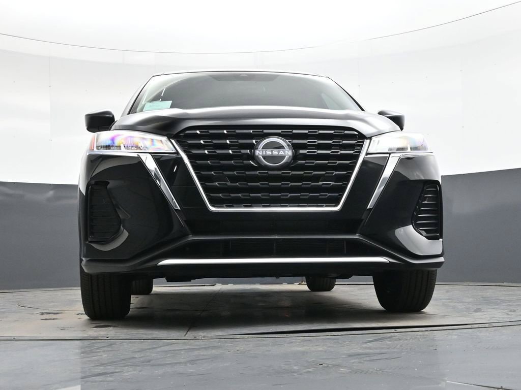 Certified 2025 Nissan Kicks Play S FWD image 42