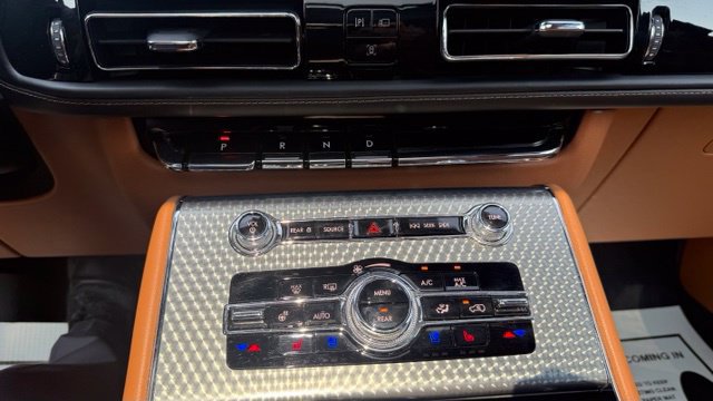 Used 2022 Lincoln Aviator Black Label AWD/4WD image 21