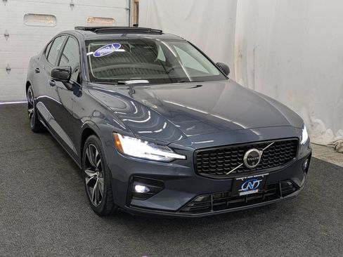 Used 2024 Volvo S60 B5 Plus image 18