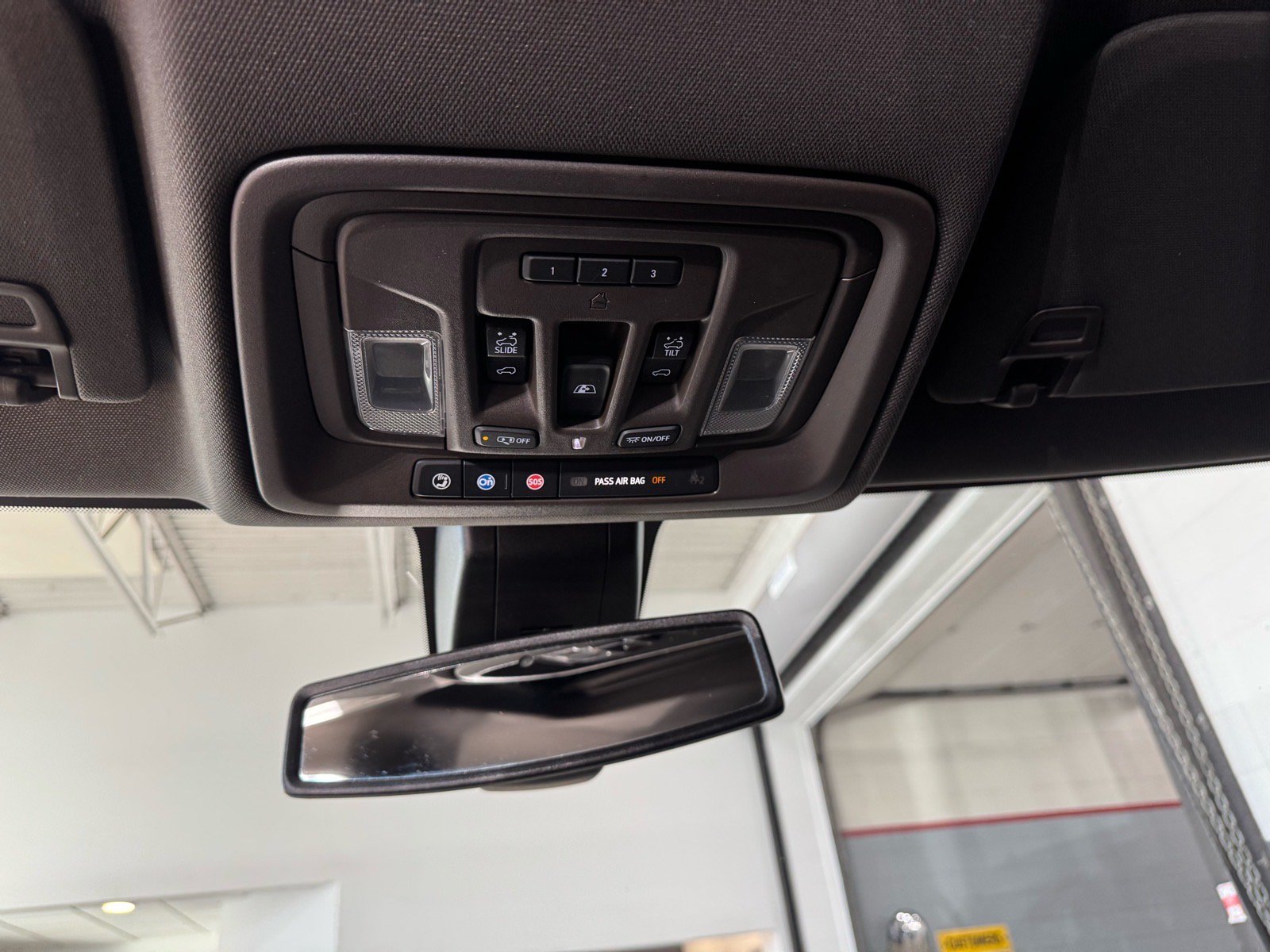 Used 2020 GMC Sierra 1500 Denali w/ Driver Alert Package II AWD/4WD image 26