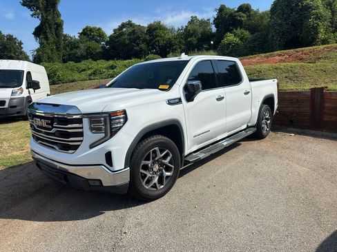 Used 2022 GMC Sierra 1500 SLT w/ SLT Premium Plus Package AWD/4WD image 1