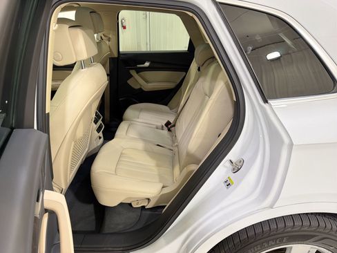 Used 2019 Audi Q5 2.0T Premium Plus w/ Premium Plus Package image 25