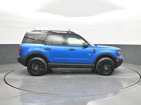 Certified 2025 Ford Bronco Sport Outer Banks AWD/4WD image 9