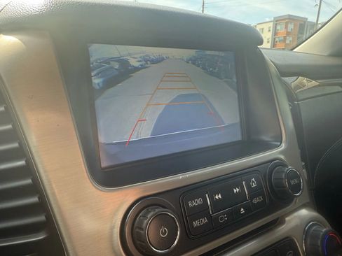 Used 2017 GMC Yukon Denali w/ Enhanced Security Package image 11