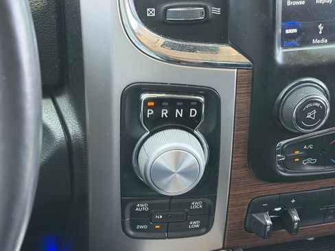Used 2018 RAM 1500 Laramie w/ Convenience Group AWD/4WD image 14