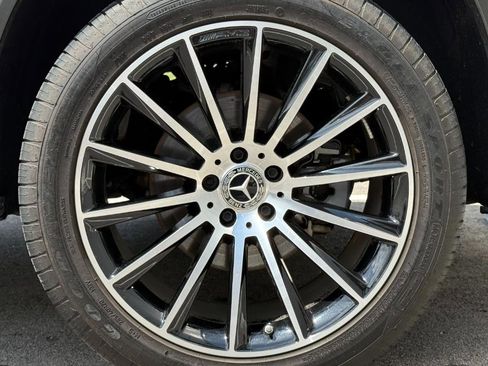 Used 2023 Mercedes-Benz GLC 300 4MATIC Coupe image 26