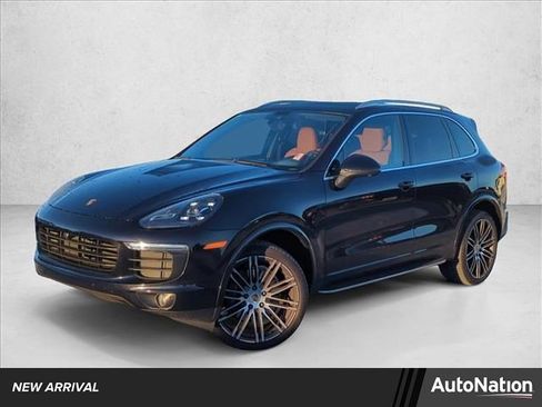 Used 2016 Porsche Cayenne image 1