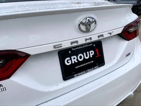 Used 2024 Toyota Camry SE w/ Convenience Package image 32