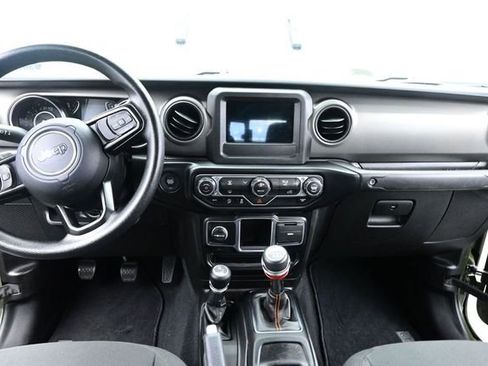 Used 2022 Jeep Gladiator Sport AWD/4WD image 23
