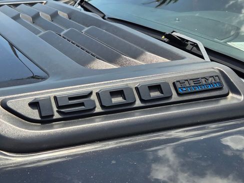 Used 2021 RAM 1500 Laramie RWD image 6