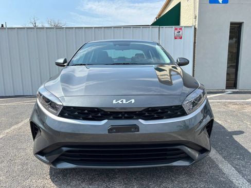 Used 2024 Kia Forte LXS FWD image 9