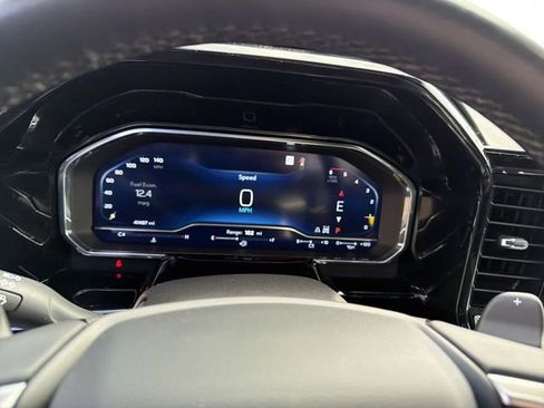 Used 2024 Chevrolet Silverado 1500 LT Trail Boss w/ Protection Package image 18