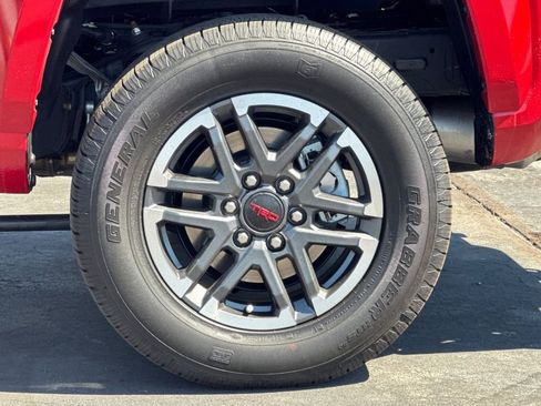 Used 2025 Toyota Tacoma TRD Sport w/ TRD Sport Premium Package AWD/4WD image 25