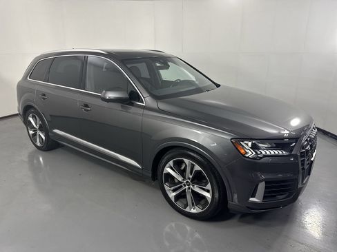 Used 2023 Audi Q7 3.0T Prestige w/ Prestige Package AWD/4WD image 29