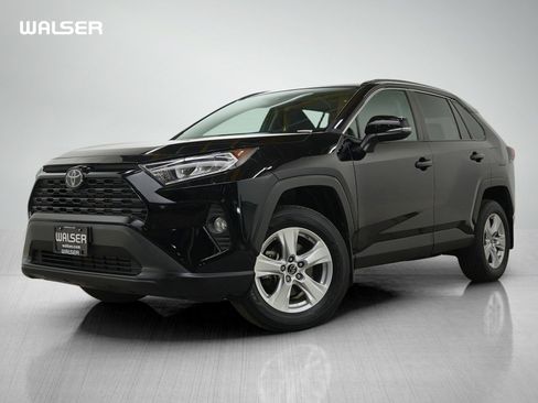 Used 2019 Toyota RAV4 XLE w/ Convenience Package image 1