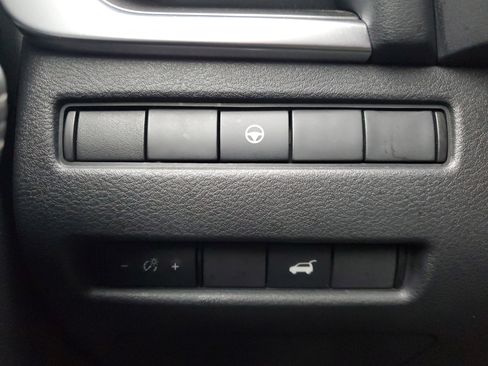 Certified 2021 Nissan Rogue SV w/ Premium Package image 27