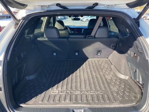 Used 2022 Subaru Outback Wilderness image 13