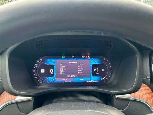 Used 2024 Volvo XC60 B5 Ultimate w/ Climate Package AWD/4WD image 19