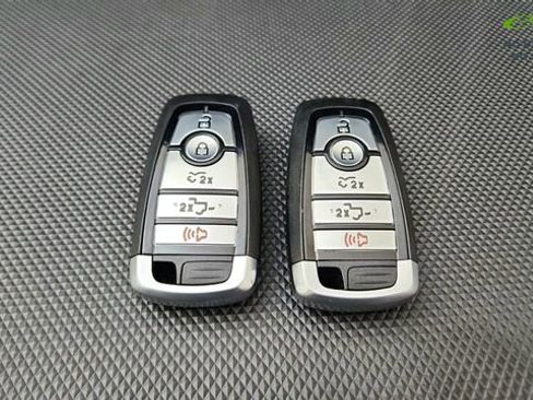 Used 2024 Ford F150 Lightning Lariat AWD/4WD image 59